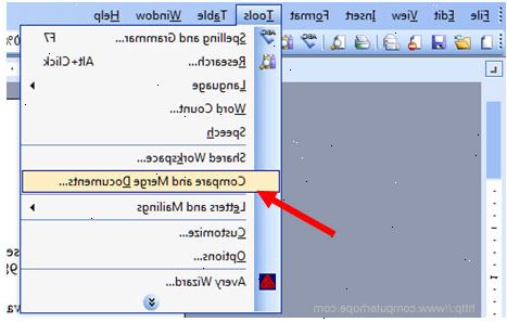 Hvordan at fusionere dokumenter i Microsoft Word. Klik på "Indsæt" fanen i et nyt dokument.