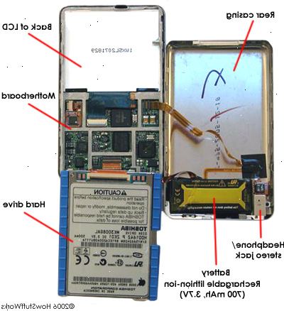 Sådan åbner en ipod. Find ud af, om iPod&#39;en er beskadiget, eller hvis det bare har brug for en udskiftning af batteri.