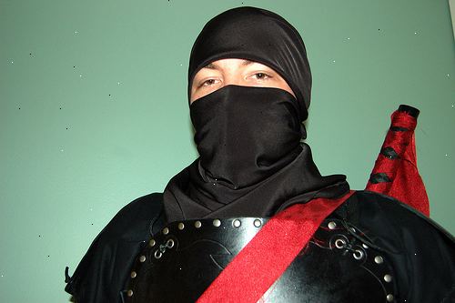 Hvordan man laver en ninja tøj